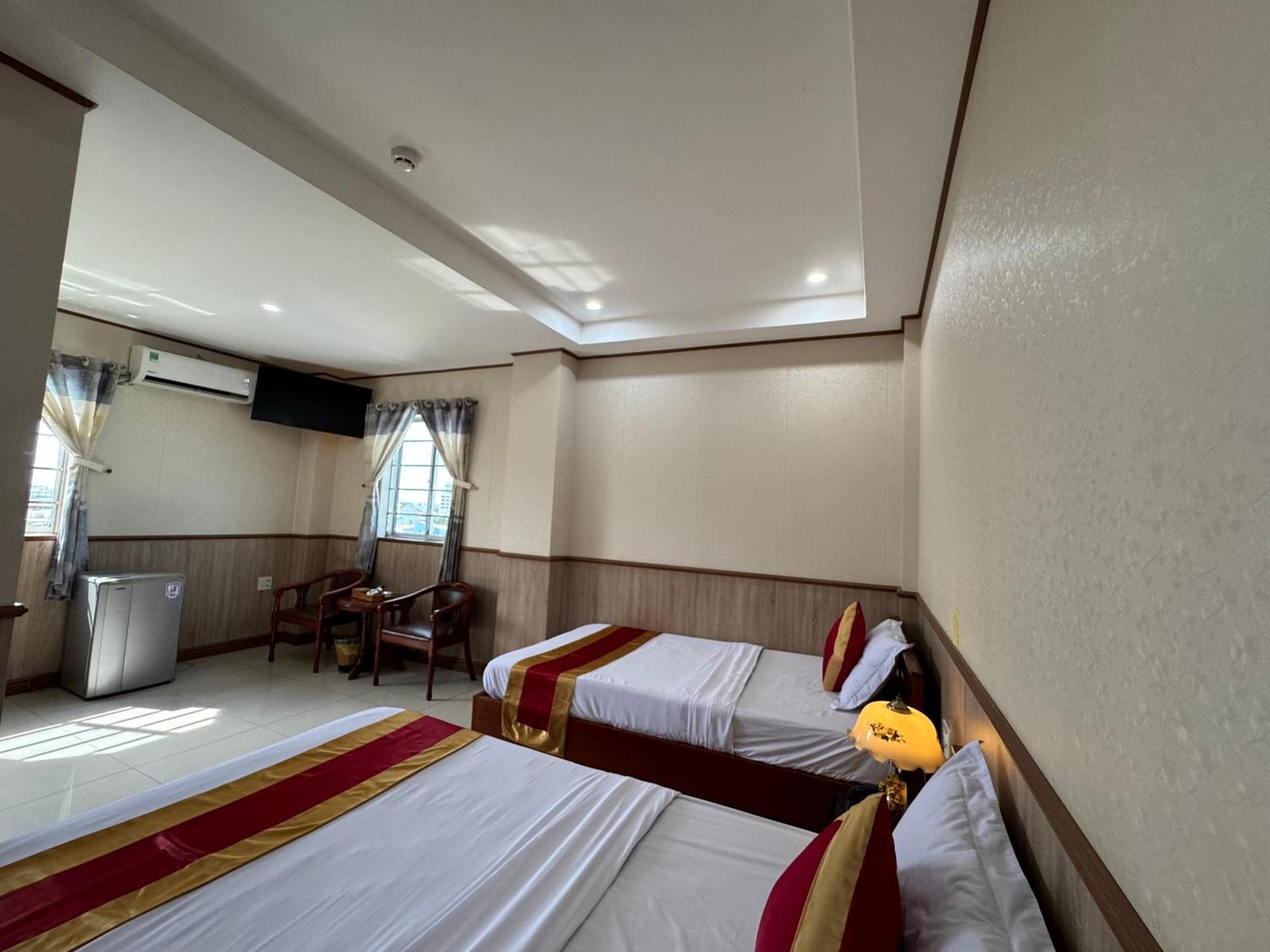 Thanh Dat Hotel Bac Lieu Exteriör bild