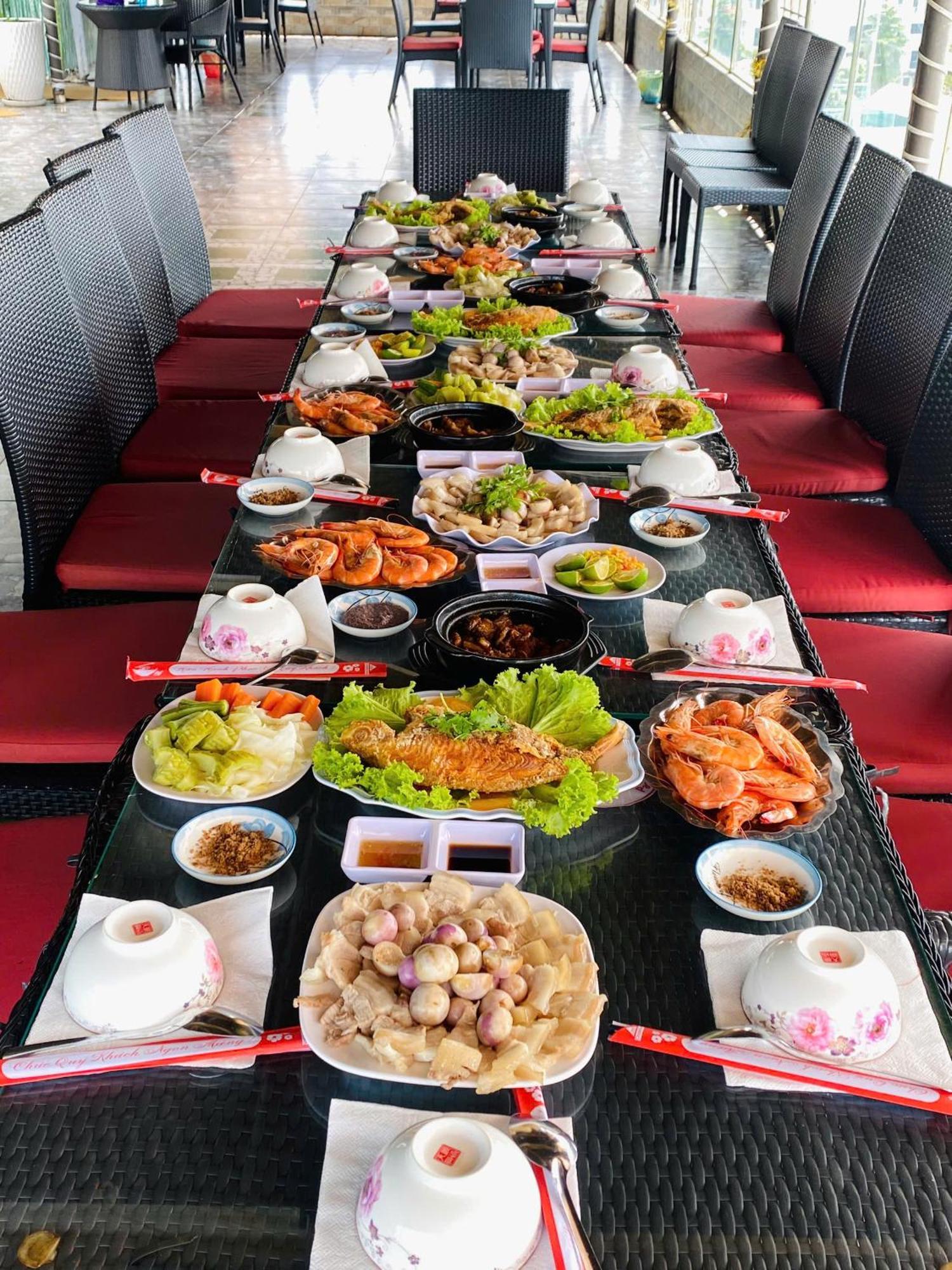 Thanh Dat Hotel Bac Lieu Exteriör bild